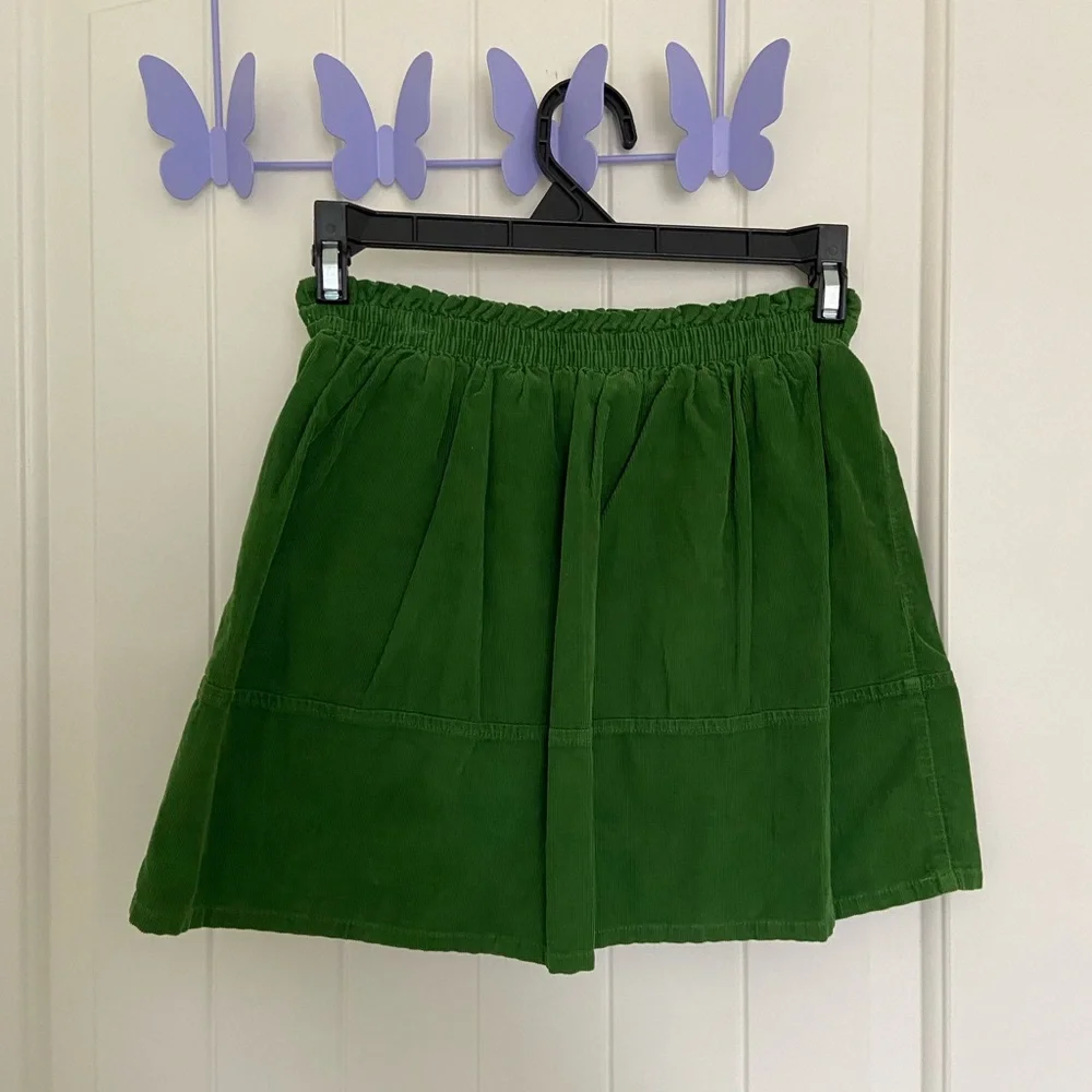 NWOT Gymboree girl’s‎ green soft corduroy elastic waist embroidered floral skirt